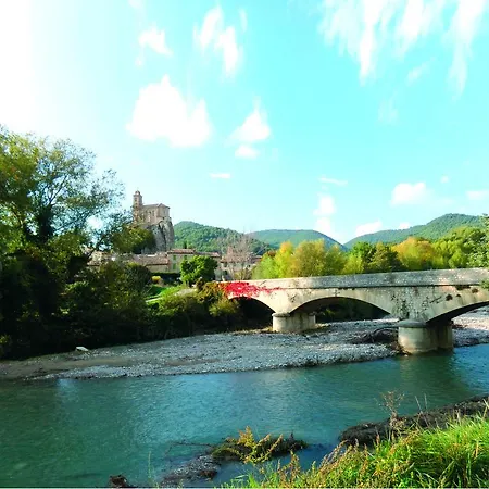 La Clairiere Pierrelongue